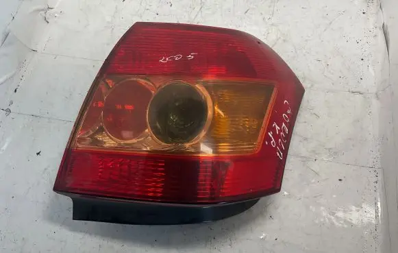 Toyota Corolla E120 E130 Rear corner (parking) light 