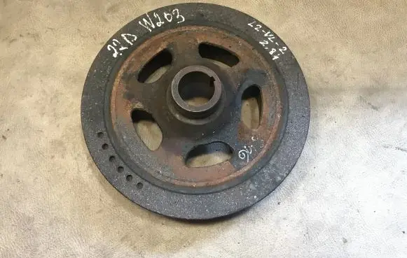 Mercedes-Benz C W203 Crankshaft pulley