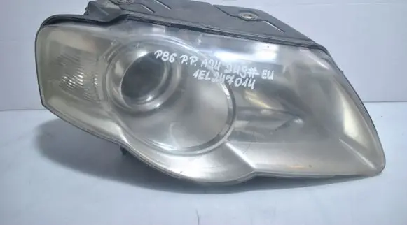 Volkswagen PASSAT B6 Headlight/headlamp 1EL247014