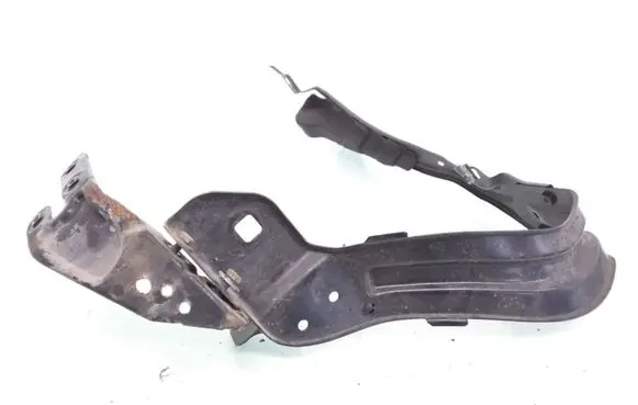 Mercedes-Benz C W203 Headlight/headlamp mounting bracket