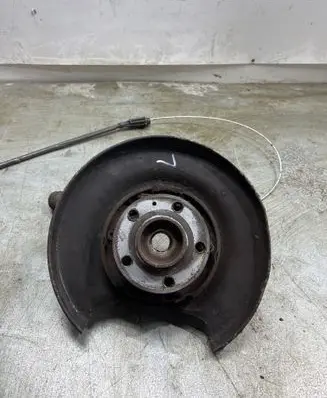 Volvo XC90 Rear wheel hub 8634730