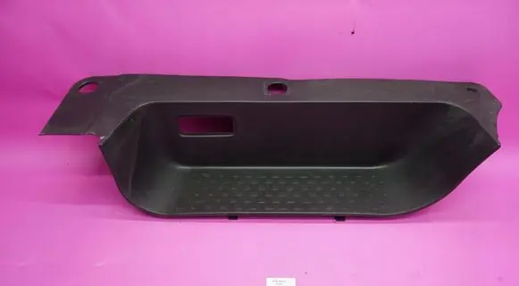 Renault Trafic III (X82) Rear sill trim cover