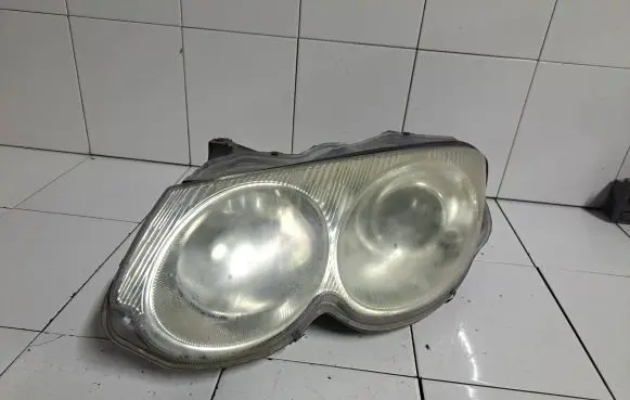 Chrysler 300M Headlight/headlamp 04780003AC 04780007AC