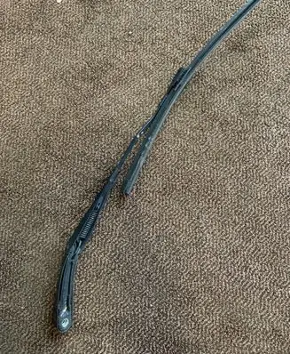 Mercedes-Benz C W205 Front wiper blade arm A2058203700 2058203700