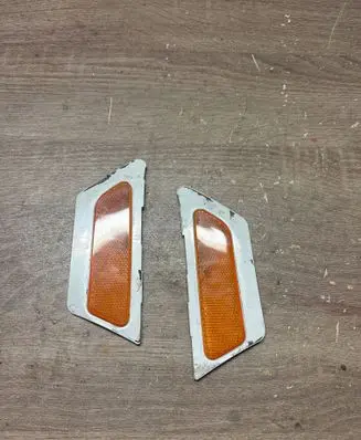 Audi A4 S4 B9 Front reflector 8W0945071 8W0945072