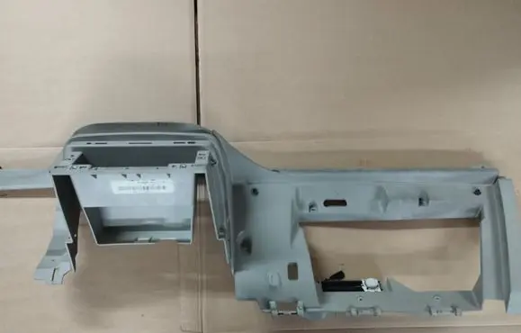 Chrysler Town & Country V Glove box C034001AA
