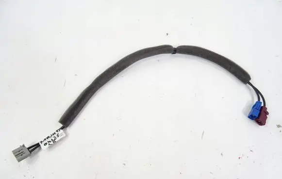 Nissan X-Trail T33 Radio antenna 