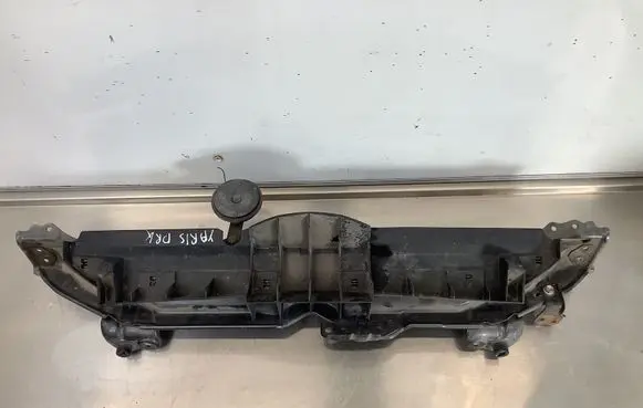 Toyota Yaris Top upper radiator support slam panel 