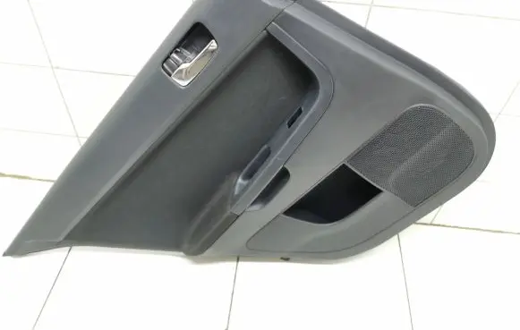 BMW 1 E81 E87 Rear door card panel trim 7222a257xa
