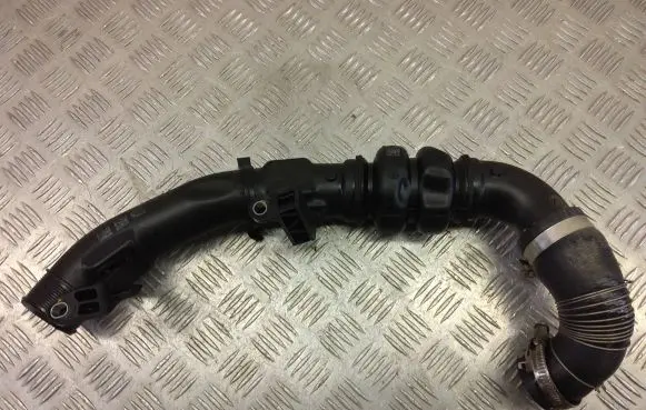 Ford Kuga II Intercooler hose/pipe 16032017 05126975