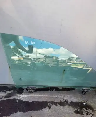 Audi A4 S4 B7 8E 8H Front door window glass four-door 8E0845022D