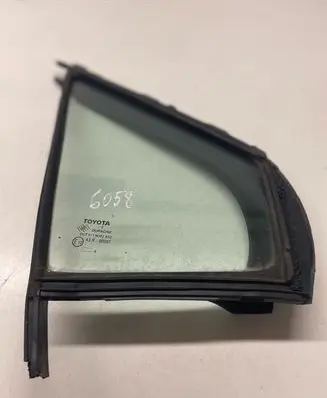Toyota Yaris Front door vent window glass four-door 682150D040