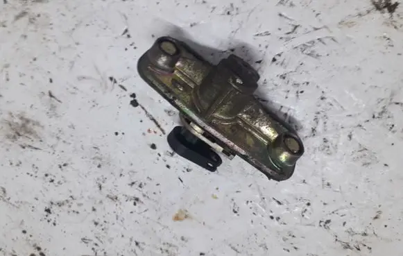 Ford Mondeo Mk III Tailgate exterior lock 