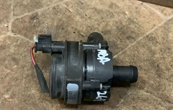 Mercedes-Benz B W246 W242 Electric auxiliary coolant/water pump A0005000686