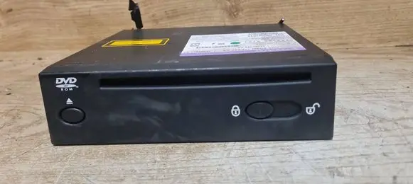 Volvo V70 Navigation unit CD/DVD player 31285568AA 9G9N10E887AA