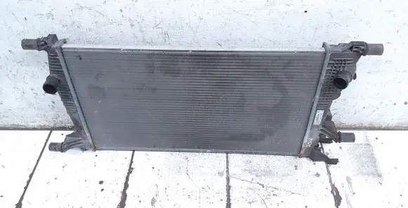 Coolant radiator