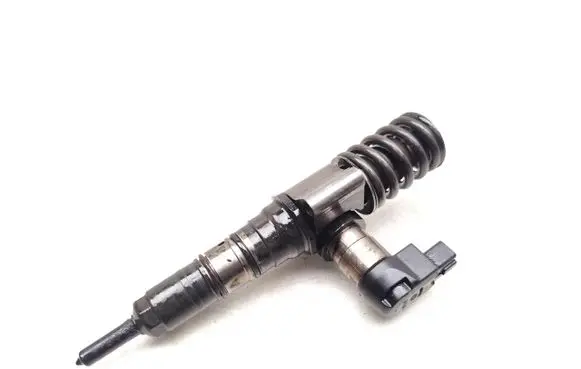 Audi A3 S3 8P Fuel injector 03G130073T