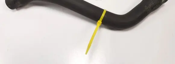 Volvo XC90 Engine coolant pipe/hose 30680747