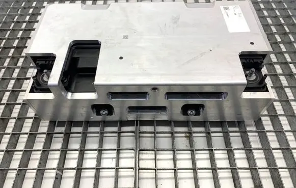 Audi Q3 F3 Hybrid / electric car battery 4K0915431F