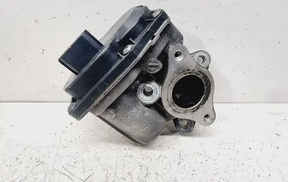 Renault Kadjar EGR valve 147102557R 147109913R