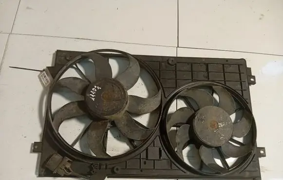 Seat Altea Radiator cooling fan shroud 1K0121207T