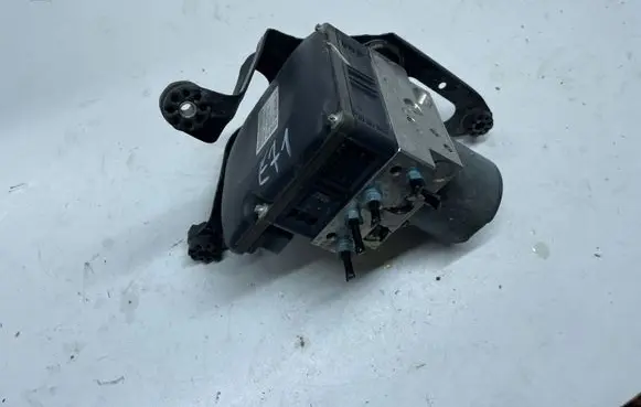 BMW X6 E71 ABS Pump 6854702 6854704
