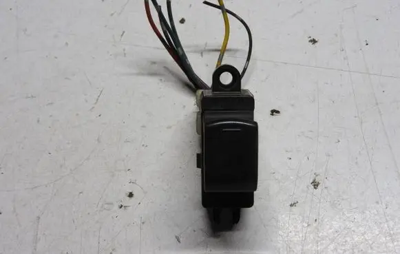 Nissan Micra Quarter vent window switch 