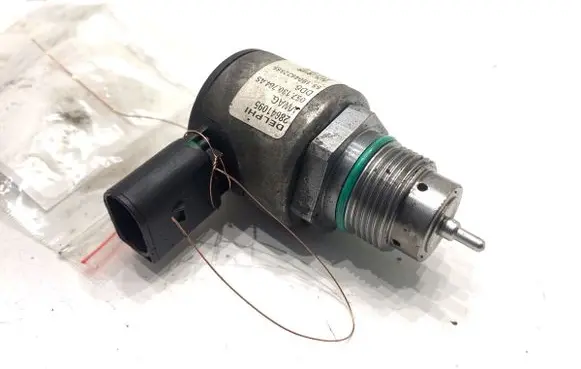 Audi A8 S8 D5 Fuel pressure regulator 057130764AS