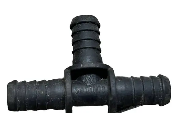 Volkswagen Golf VII Engine coolant pipe/hose 5Q0121087D