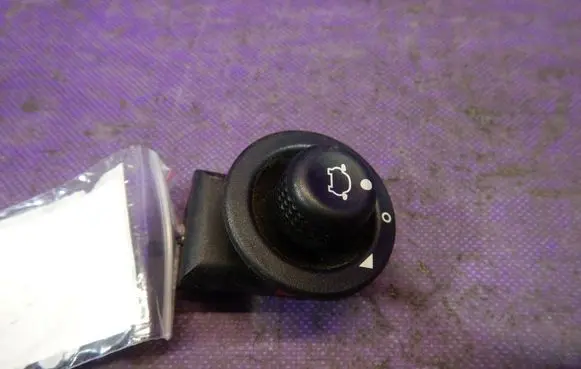 Ford Mondeo Mk III Wing mirror switch 