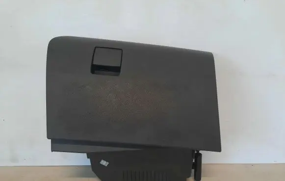Opel Astra H Glove box 13191459