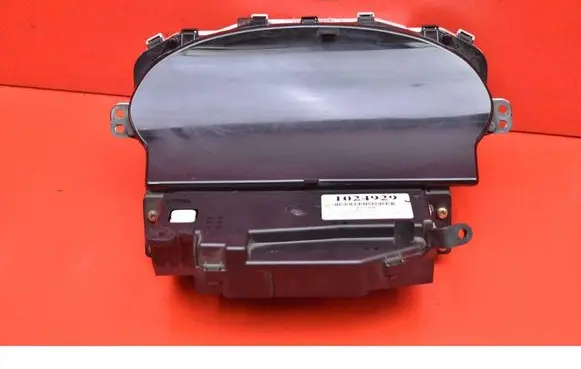 Toyota Yaris Verso Speedometer (instrument cluster) 83800-52700
