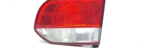Volkswagen Golf VI Tailgate rear/tail lights 1K0945108