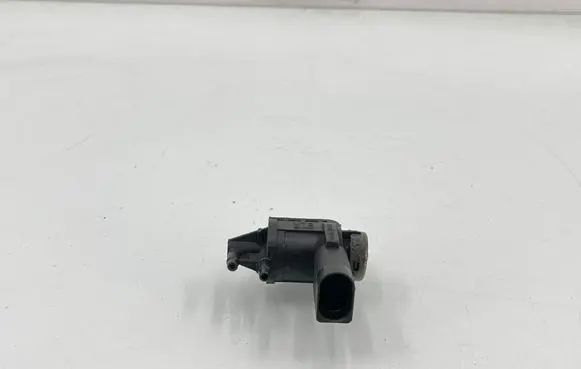 Seat Altea XL Turbo solenoid valve 1K0906283A