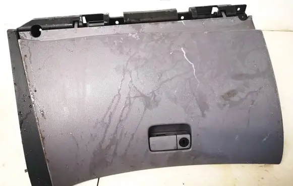 Nissan Primera Glove box 68520av600
