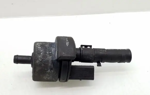 Vacuum valve