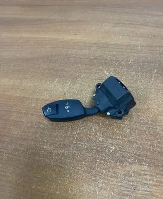 BMW 5 E60 E61 Cruise control switch 6924104 E1618