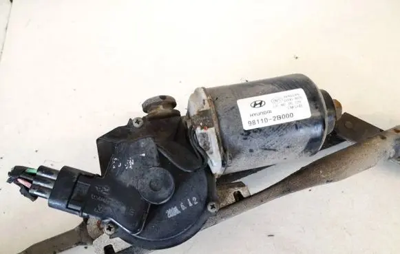 Hyundai Santa Fe Wiper motor 981102b000 98110-2b000