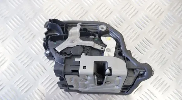 BMW X1 F48 F49 Front door lock 7281936