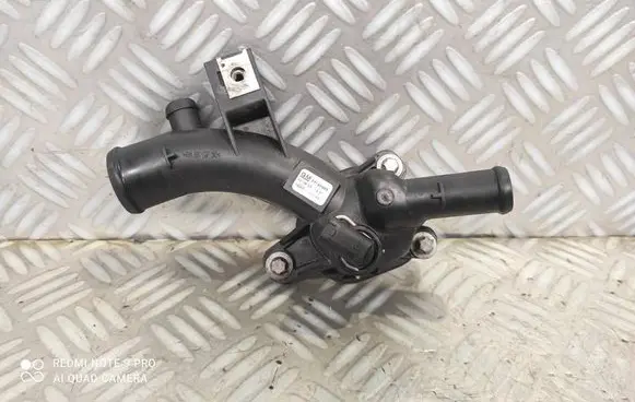 Opel Corsa D Thermostat/thermostat housing 25192985 4011362A