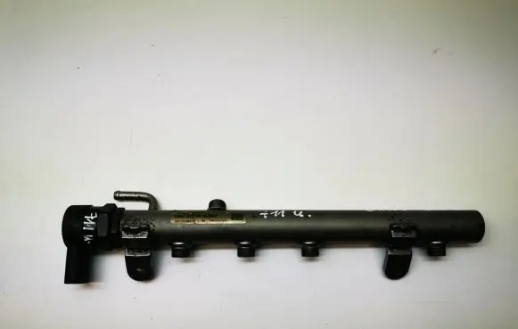 Chrysler 300 - 300C Fuel main line pipe A6420700495 A6110780449