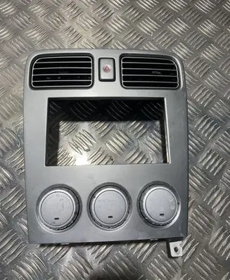 Subaru Forester SG Climate control unit