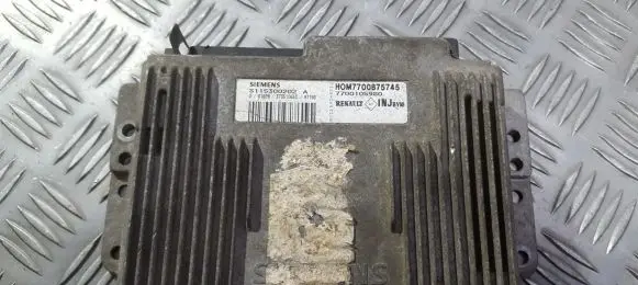Renault Scenic I Engine control unit/module h0m7700875745 hom7700875745