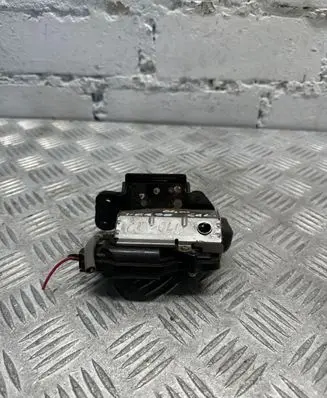 Toyota Corolla Verso E121 Tailgate/trunk/boot lock/catch/latch
