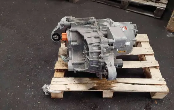 Tesla Model 3 Engine 112098000D TG1181870000J0 12098000D