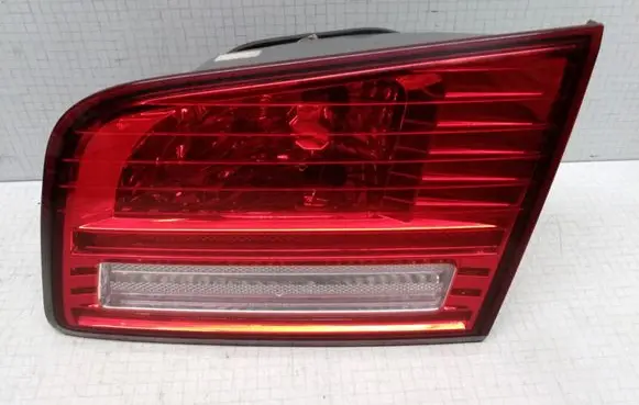 KIA Magentis Tailgate rear/tail lights R924062G0