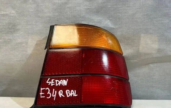 BMW 5 E34 Rear/tail lights 1384010B 1384010R 1384010