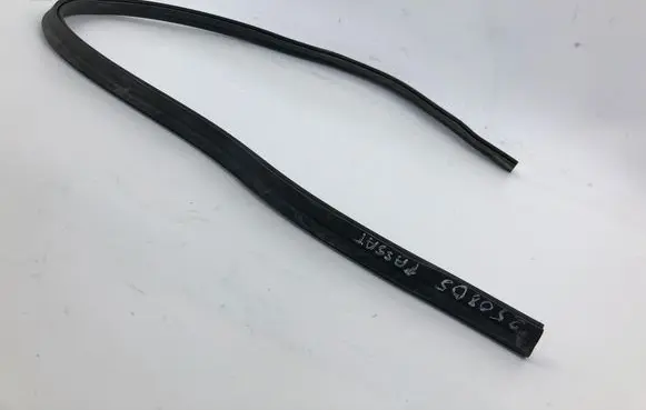 Volkswagen PASSAT B8 Engine compartment rubber 3g0823723