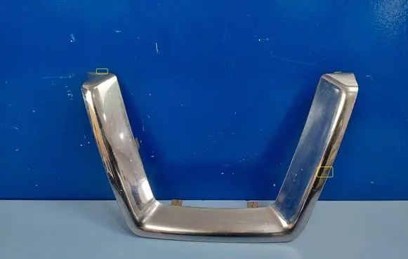 Nissan Qashqai Manufacturer badge logo/emblem 62382JD00A