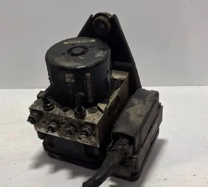 Volkswagen Golf VI ABS Pump 1K0907379BJ